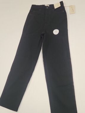 Universal Thread- Black Straight-Leg High Rise